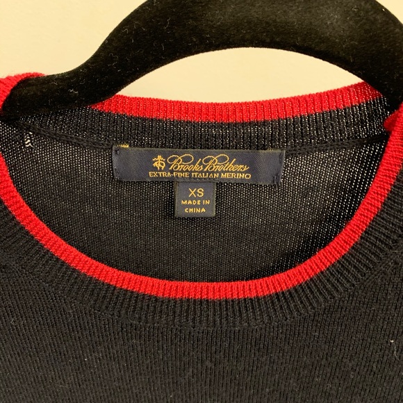 Sweater - Picture 3 of 3